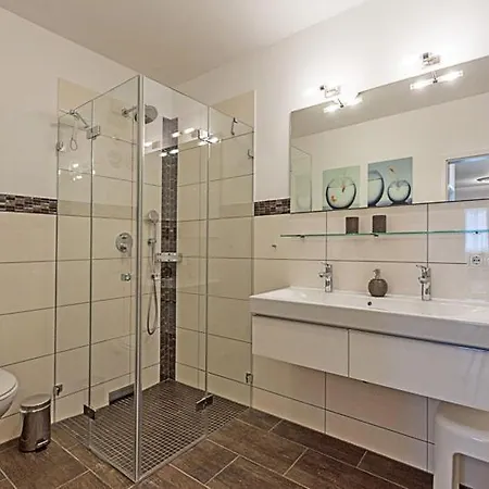 Fabiola In Strandnaehe Binz