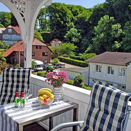 Fabiola In Strandnaehe *