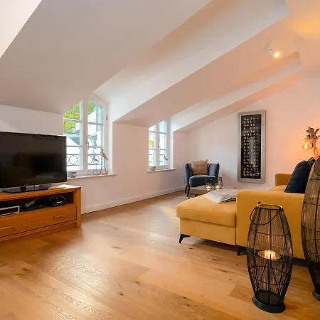 Fabiola In Strandnaehe *