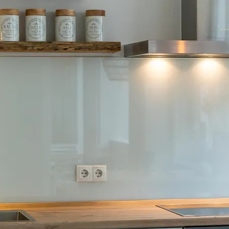 Fabiola In Strandnaehe