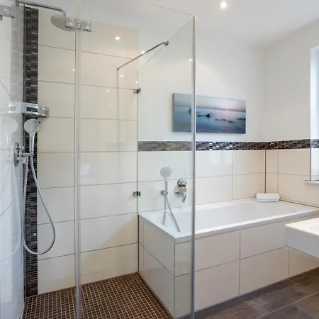 Fabiola In Strandnaehe *